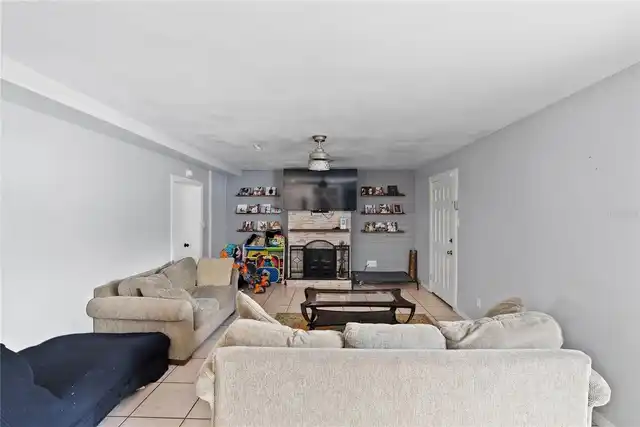Listing Photo 19