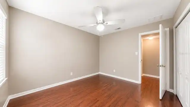 Listing Photo 14