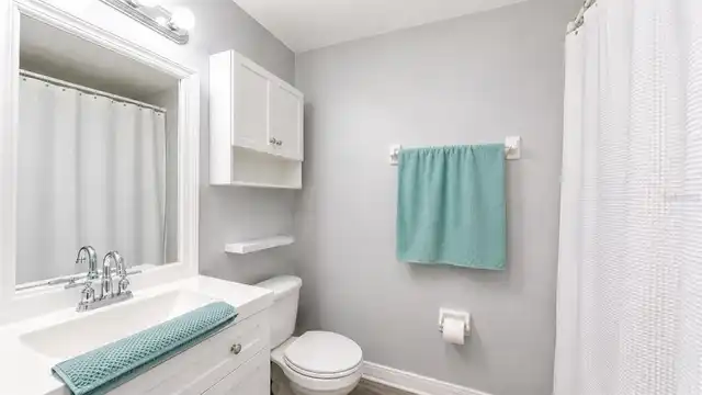 Listing Photo 17