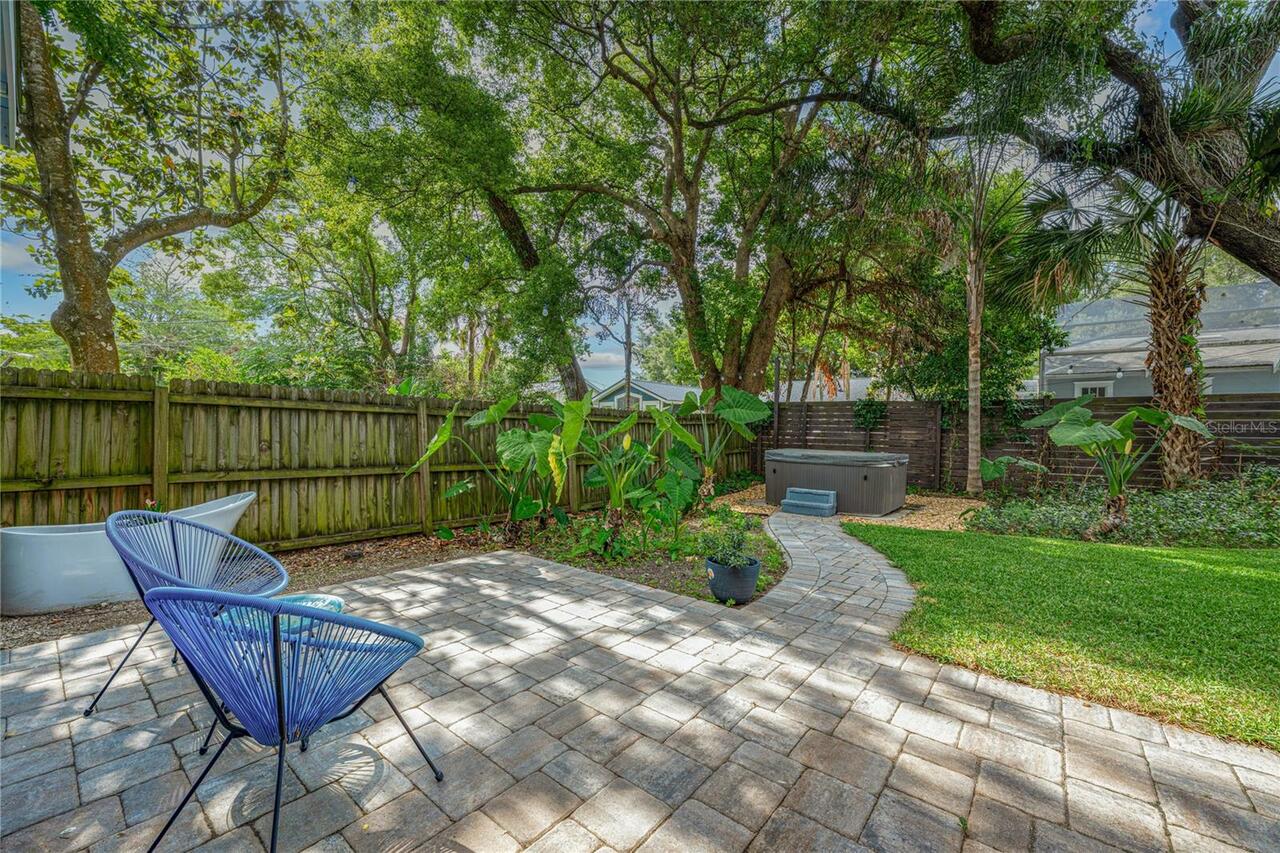 Listing Photo 9