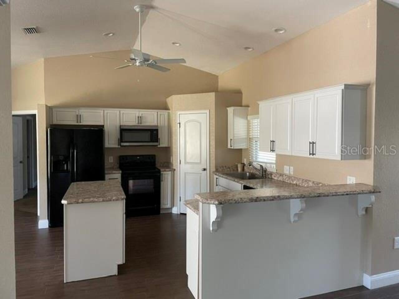Listing Photo 16