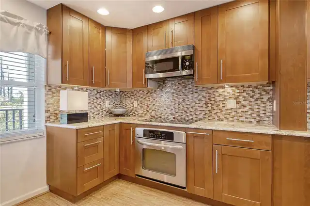 Listing Photo 9