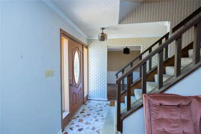 Listing Photo 12