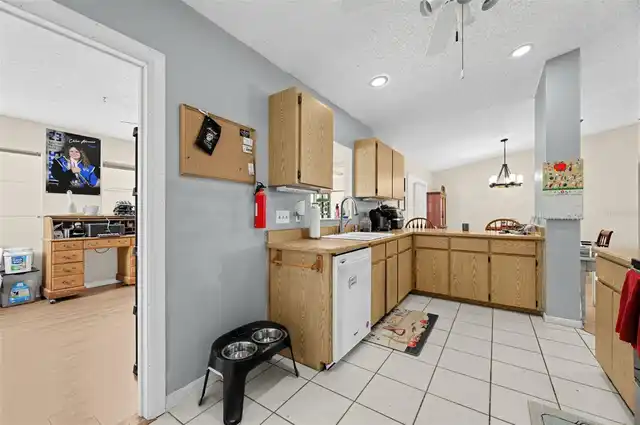 Listing Photo 8