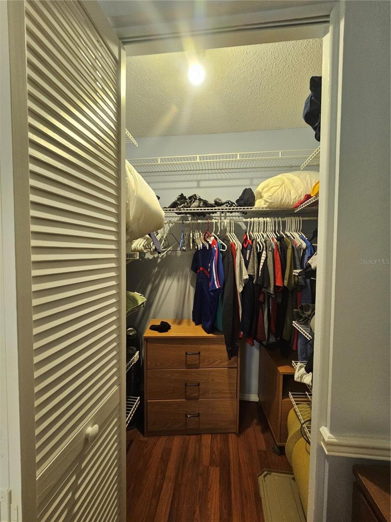 Listing Photo 8