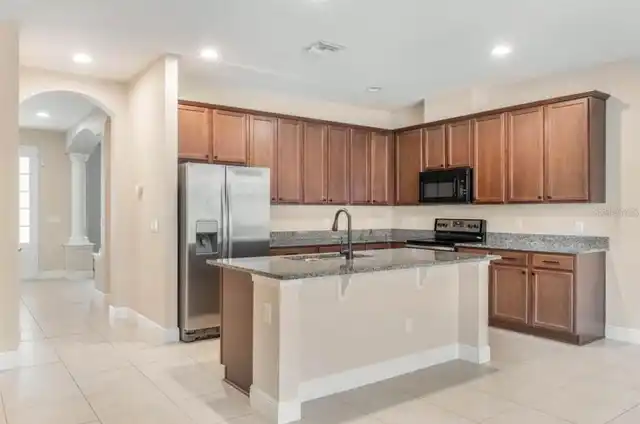 Listing Photo 9