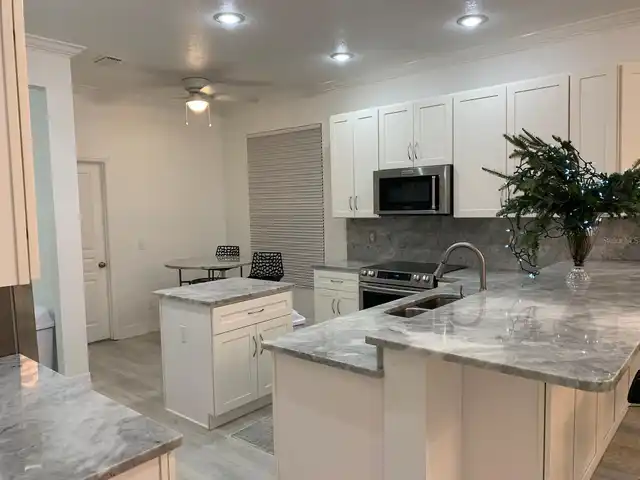 Listing Photo 10