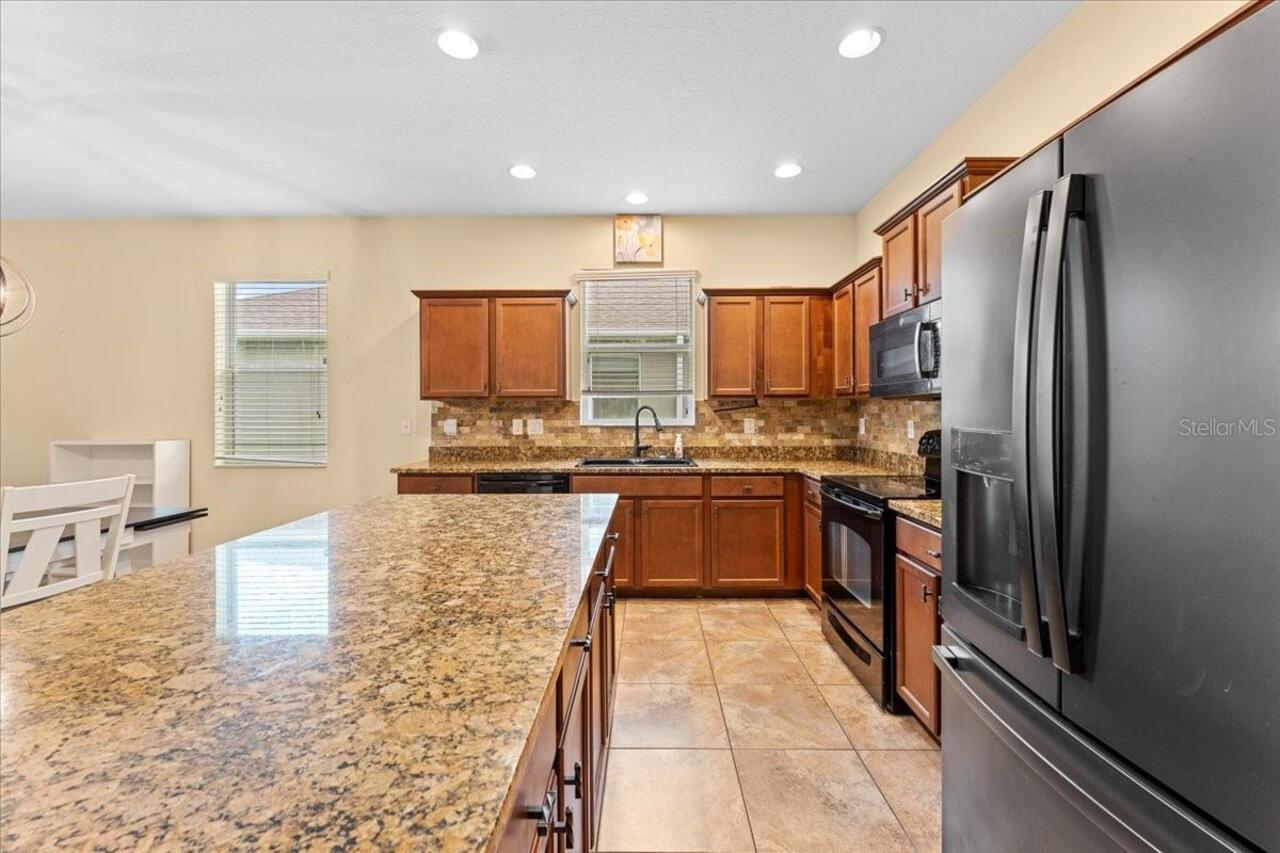 Listing Photo 11