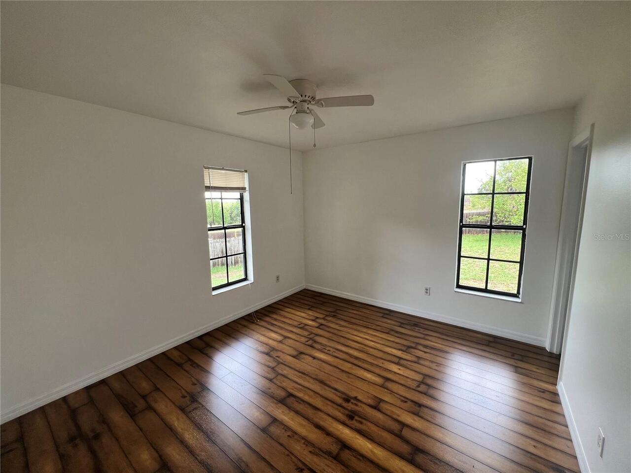 Listing Photo 8