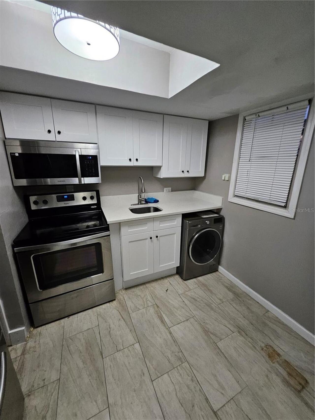 Listing Photo 8