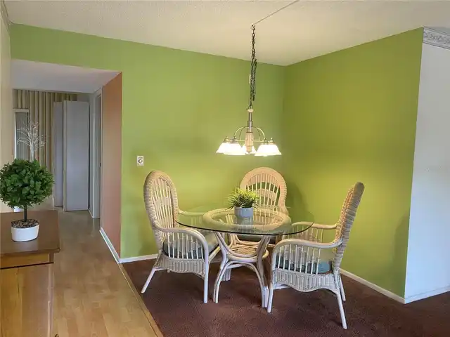 Listing Photo 6