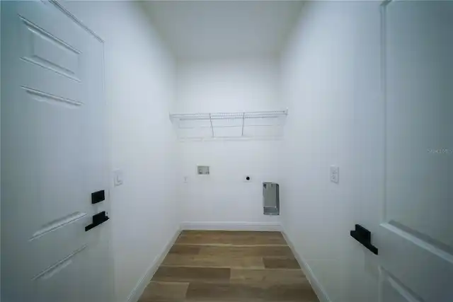 Listing Photo 12
