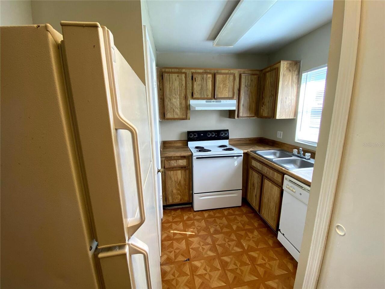 Listing Photo 8