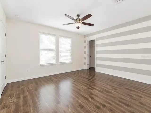 Listing Photo 25
