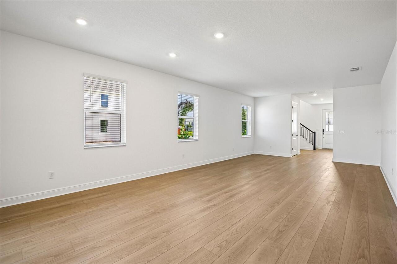 Listing Photo 14