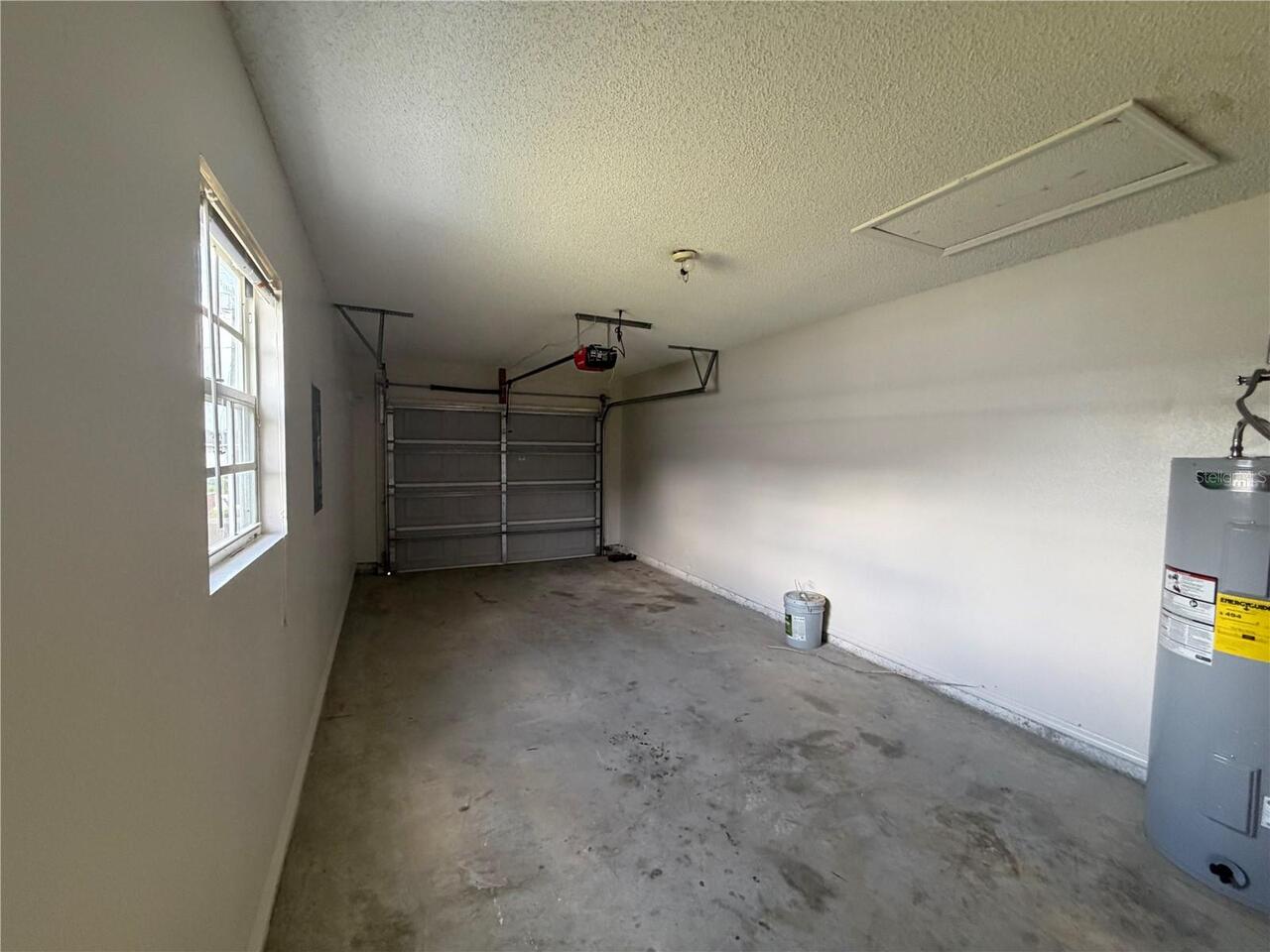 Listing Photo 16