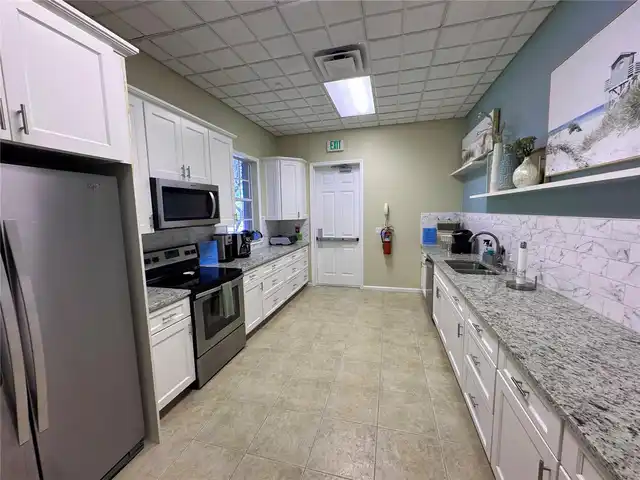 Listing Photo 32
