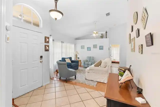 Listing Photo 14