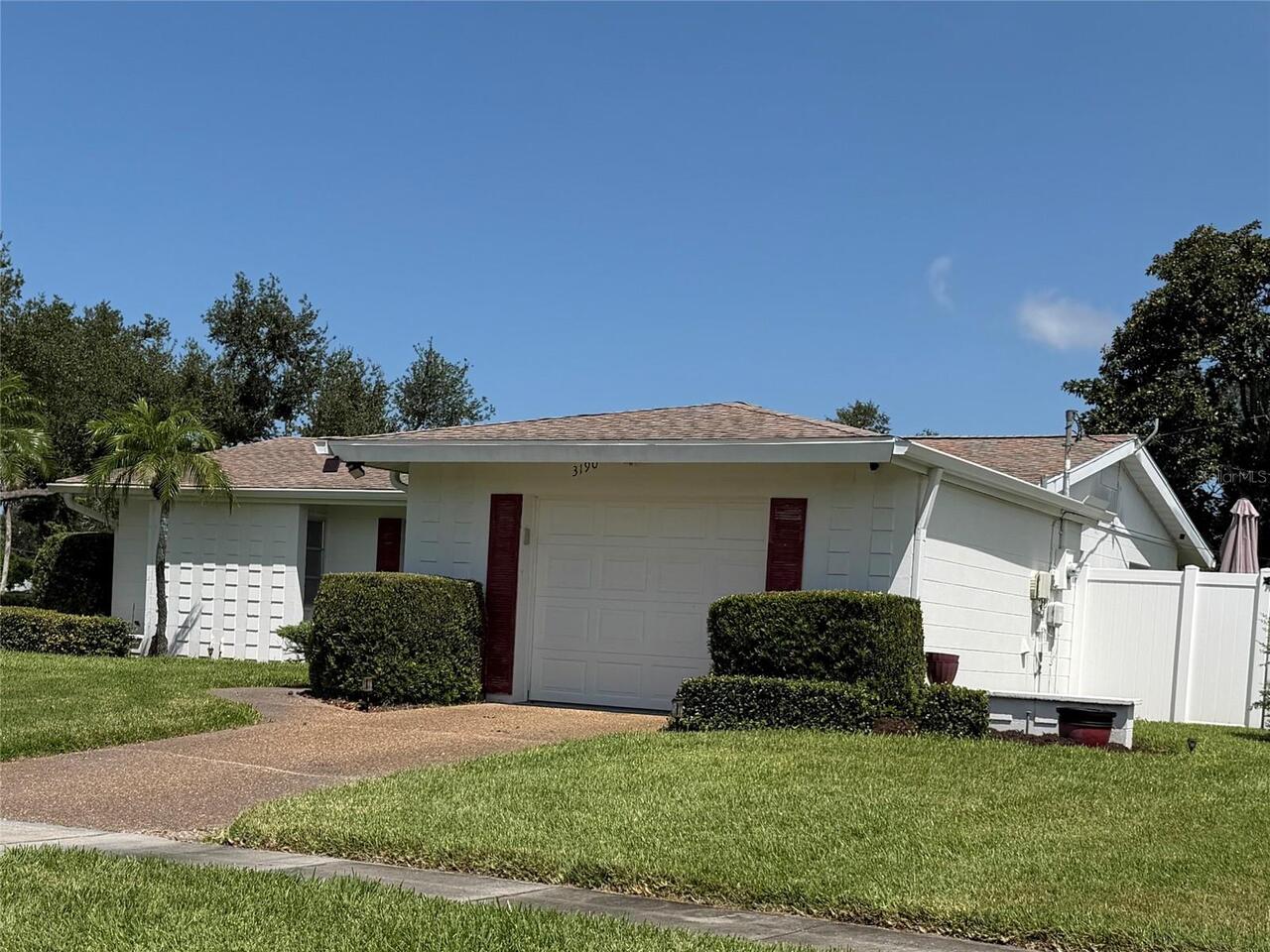 Listing Photo 10