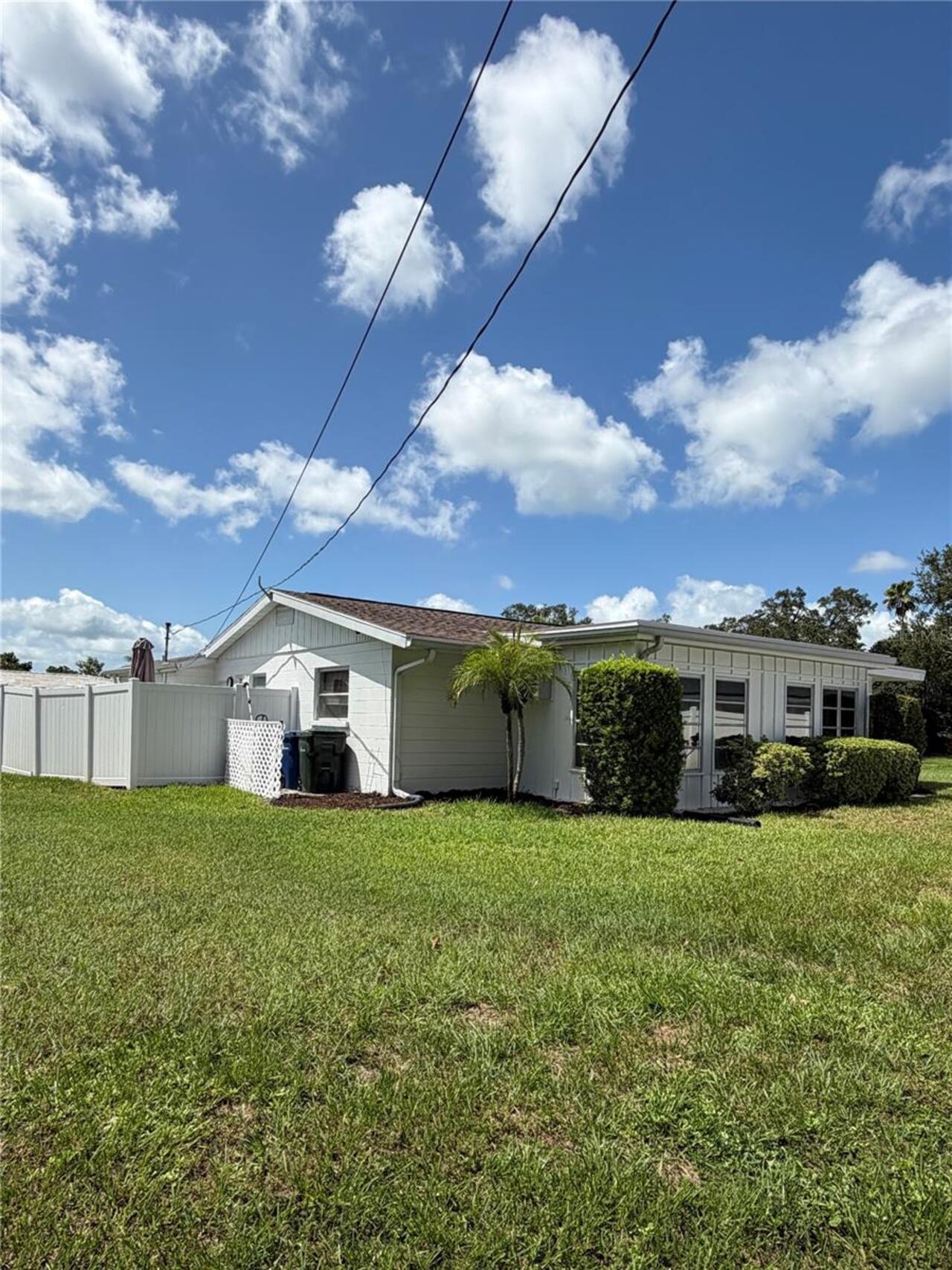 Listing Photo 11