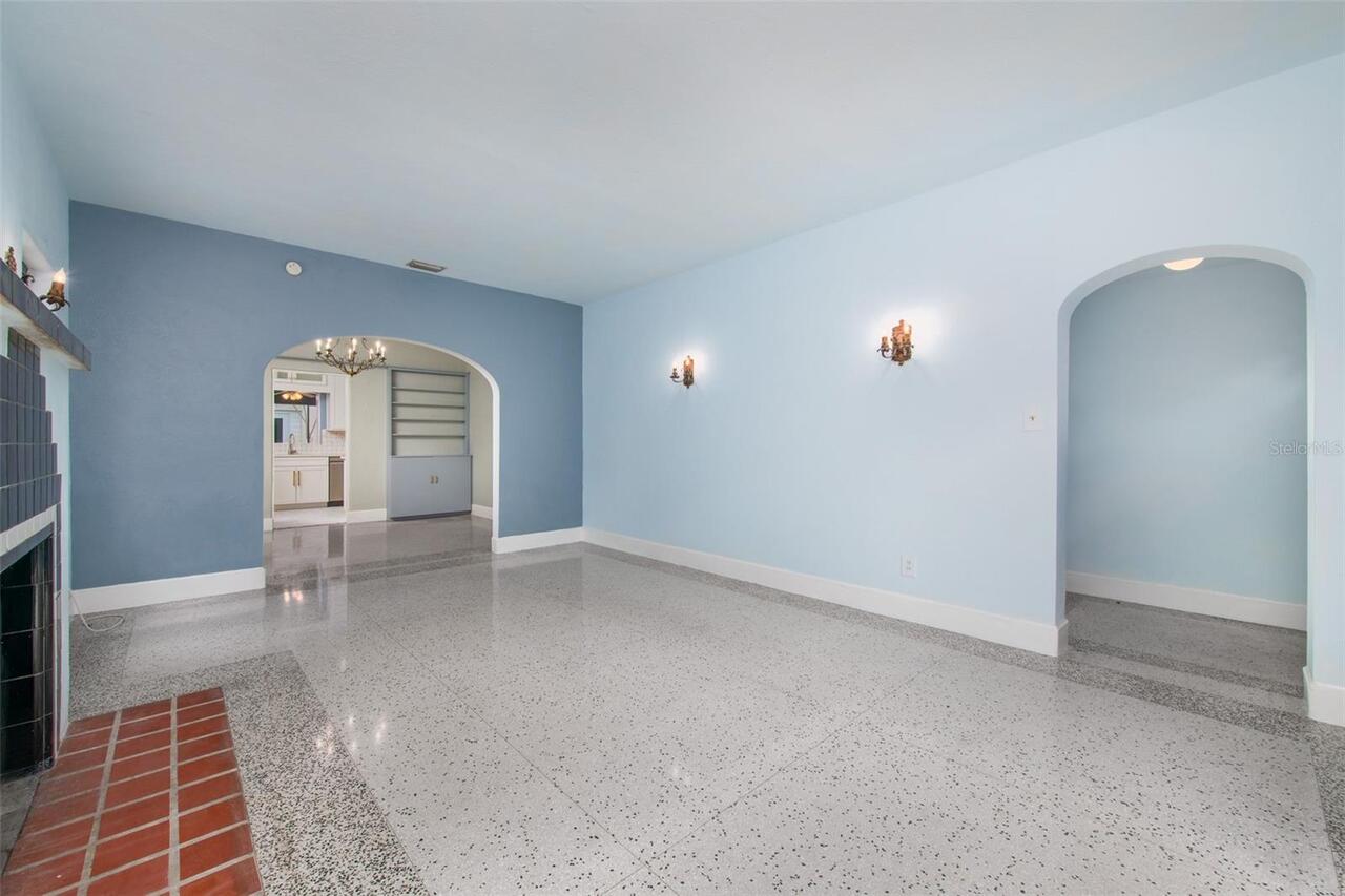 Listing Photo 10
