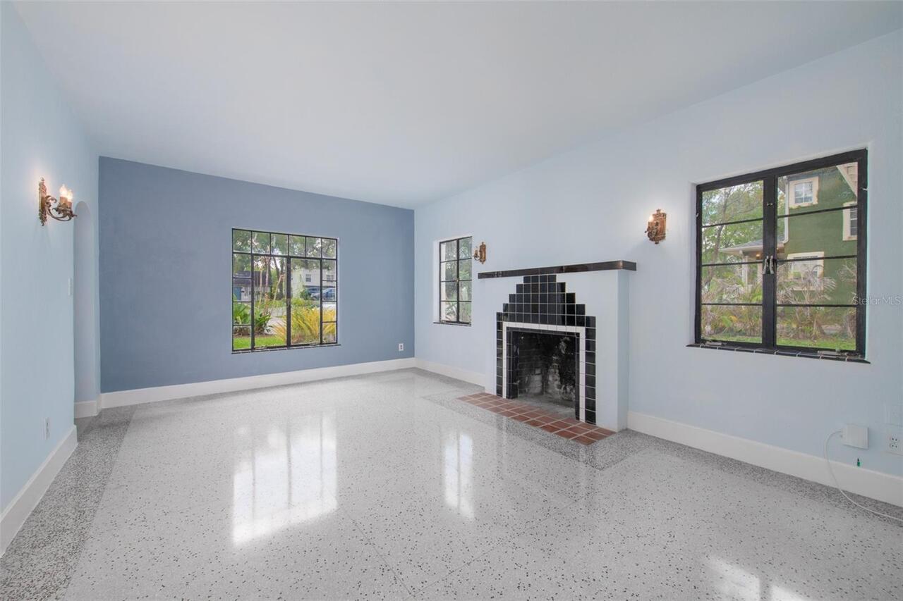 Listing Photo 12