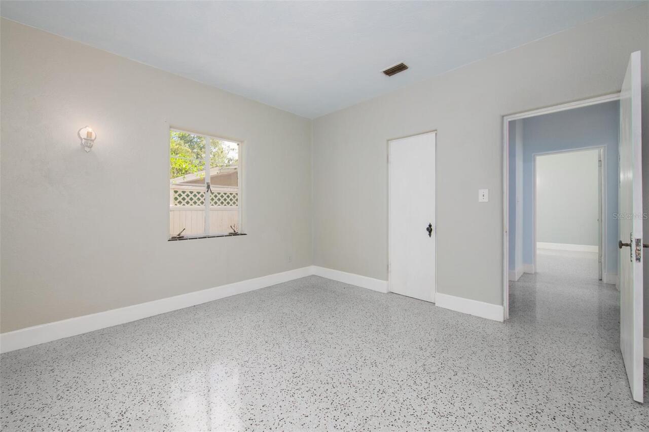 Listing Photo 28