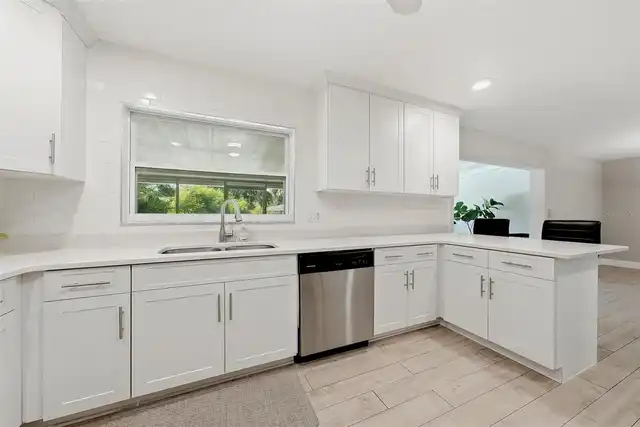 Listing Photo 22