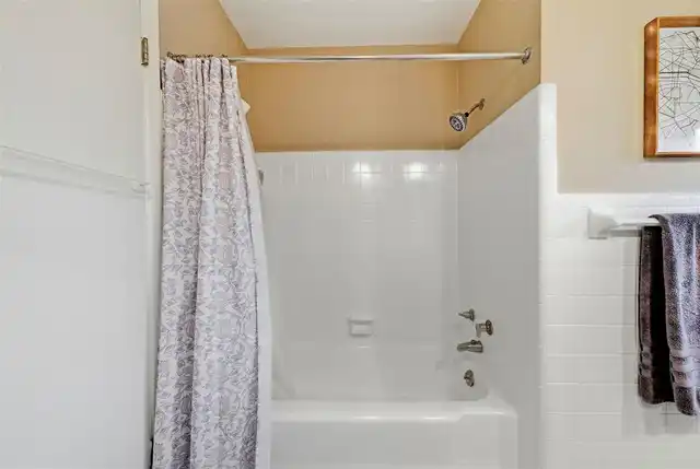 Listing Photo 34
