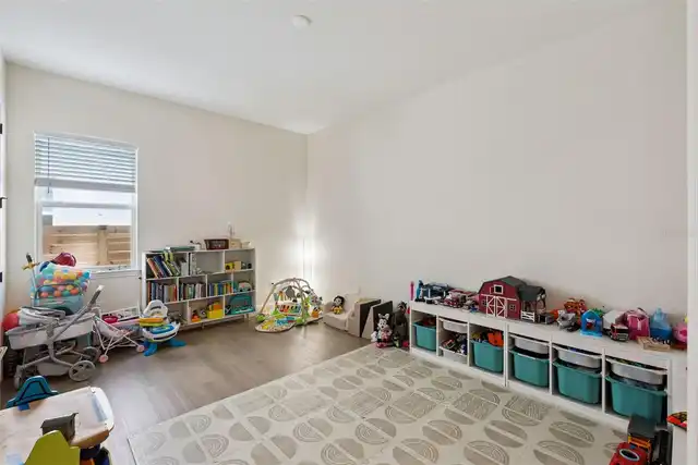 Listing Photo 28