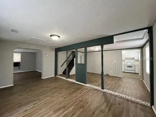 Listing Photo 7