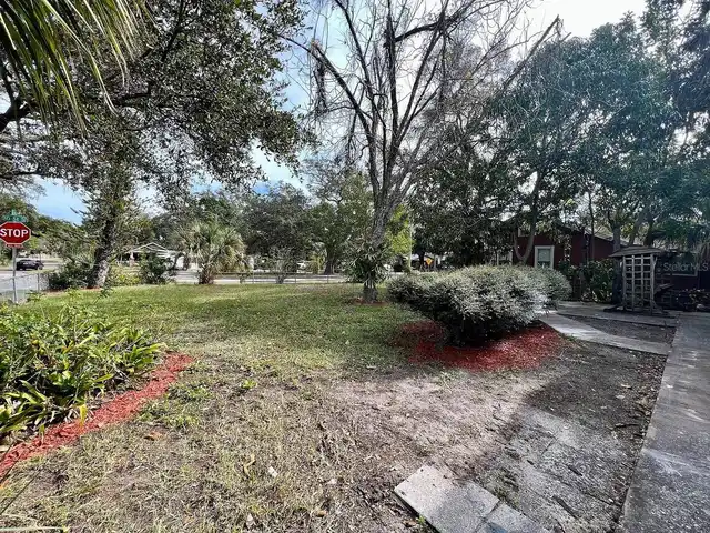 Listing Photo 17
