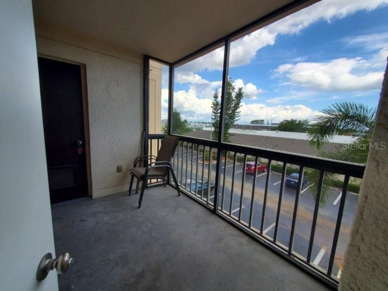 Listing Photo 11
