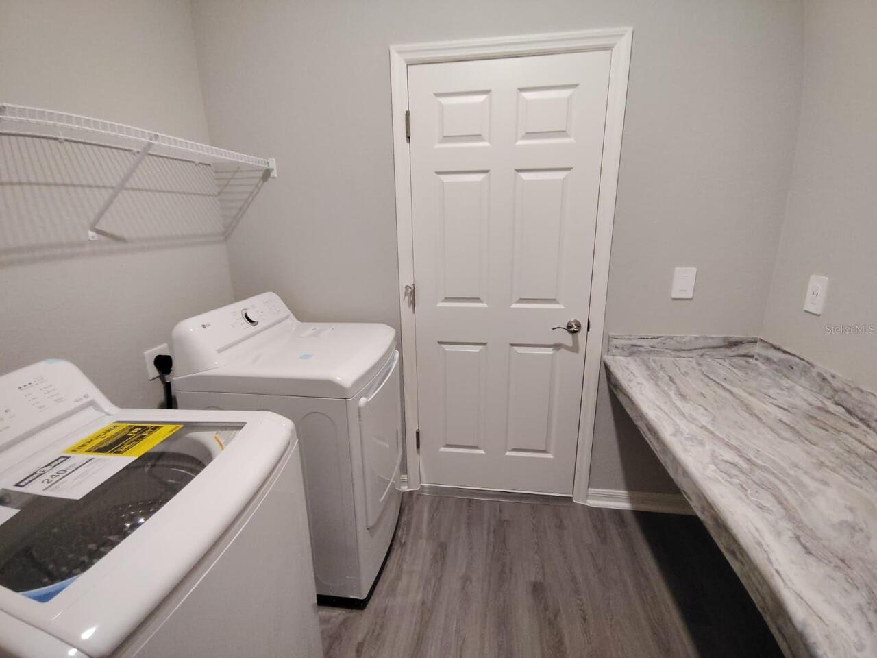 Listing Photo 14