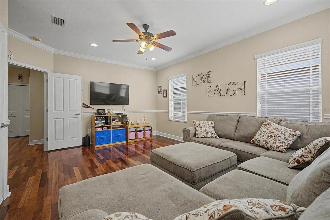 Listing Photo 23