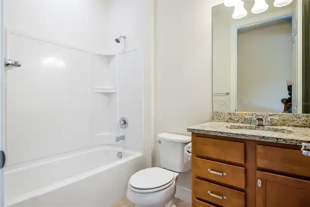 Listing Photo 7