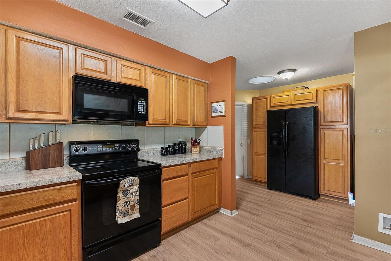 Listing Photo 17