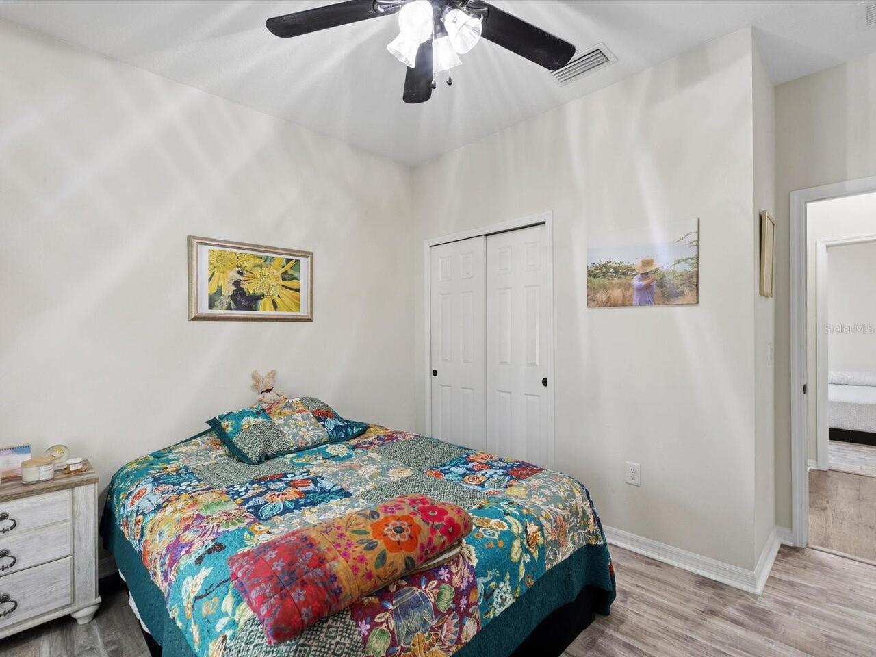 Listing Photo 11