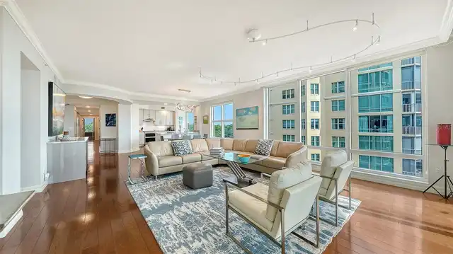 Listing Photo 18