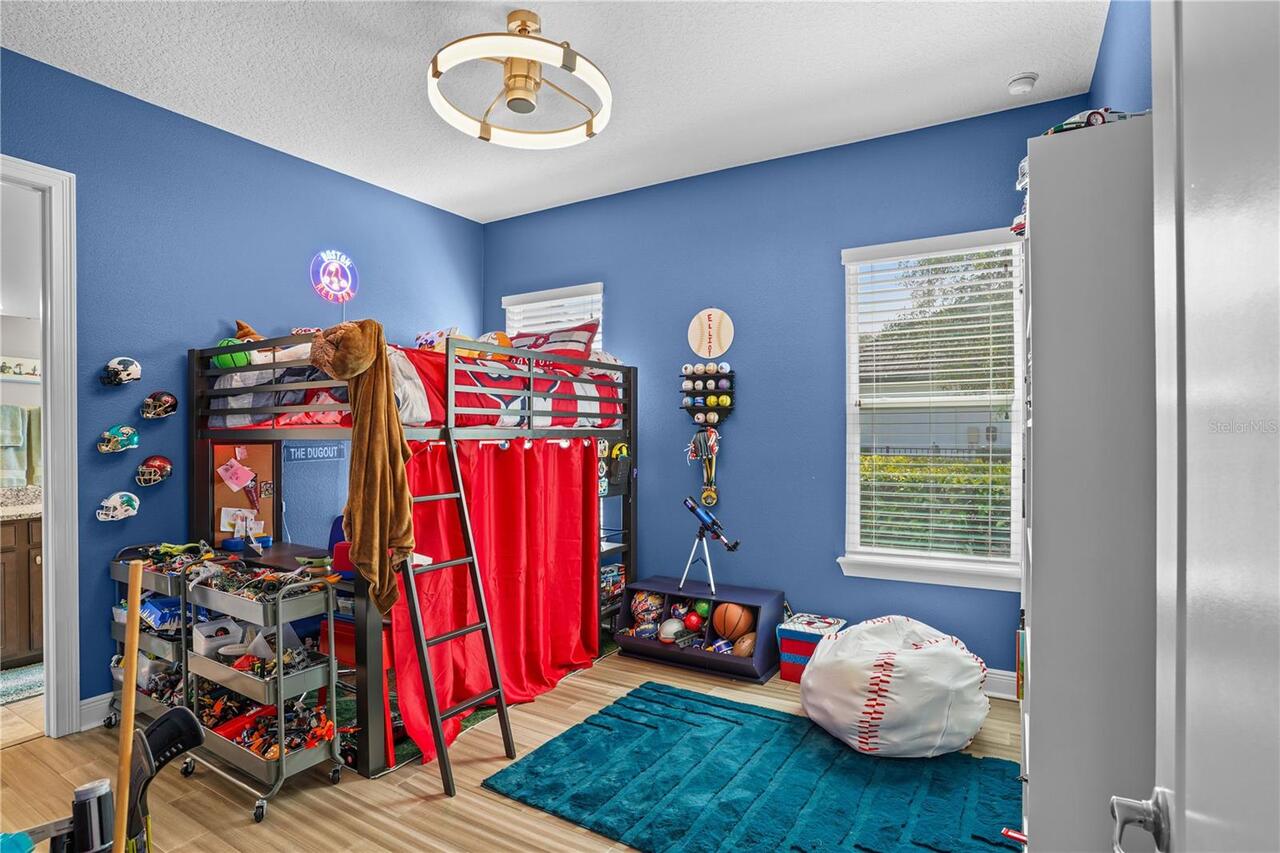 Listing Photo 32