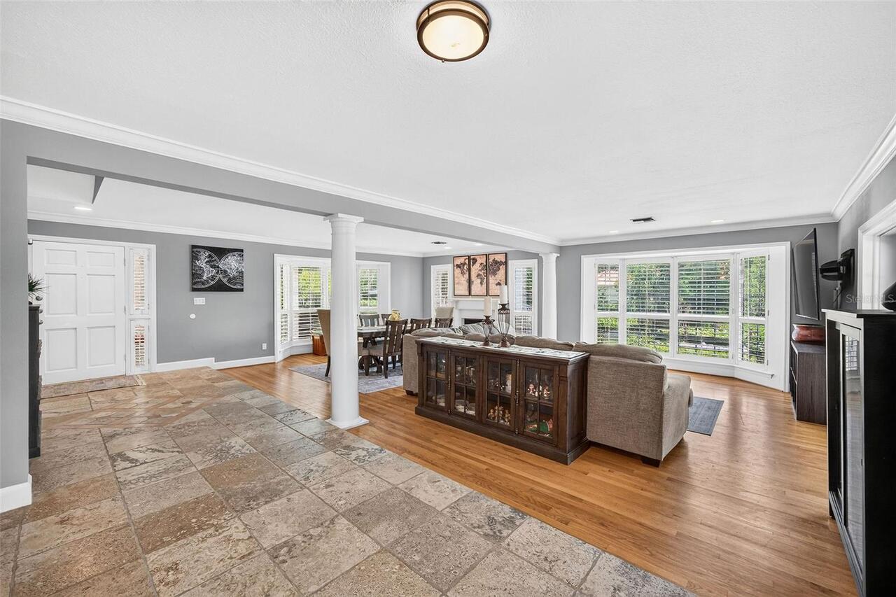 Listing Photo 11