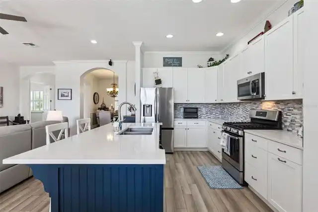 Listing Photo 15