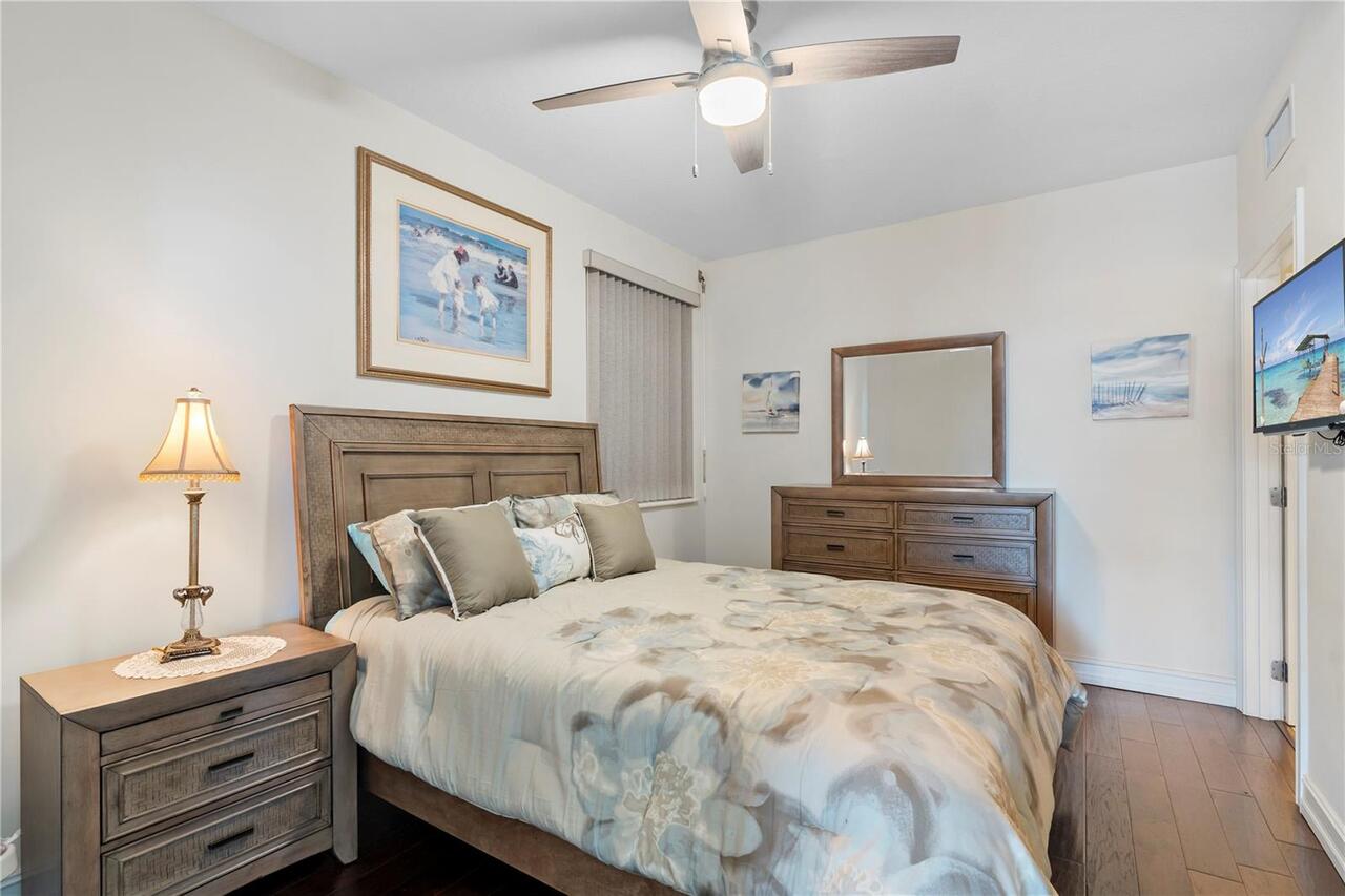 Listing Photo 17