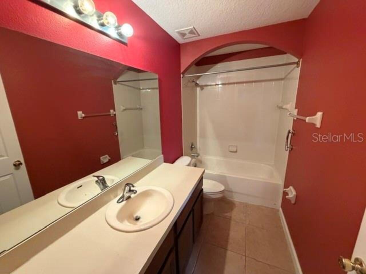 Listing Photo 8