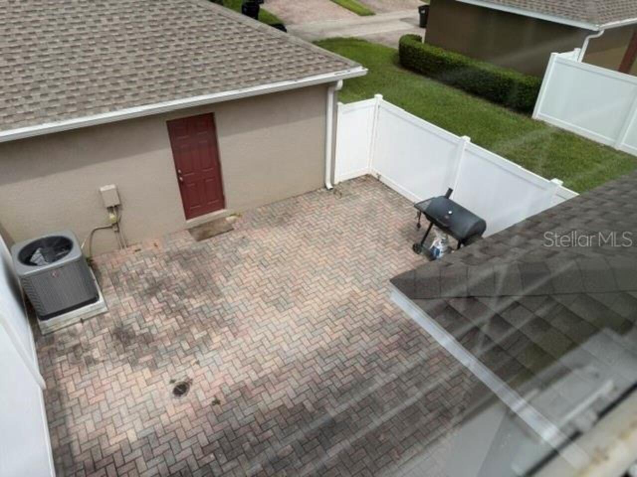 Listing Photo 17