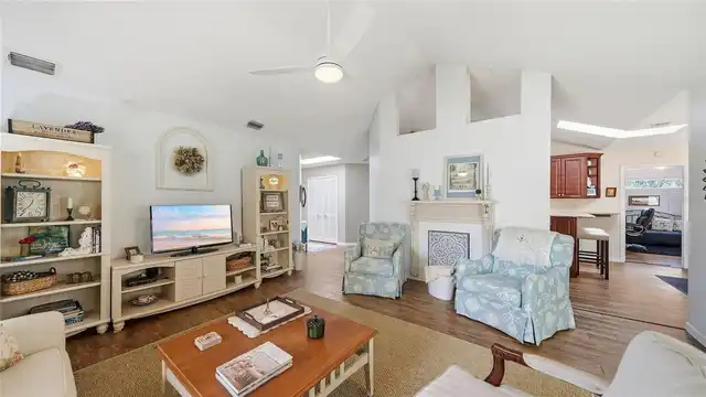 Listing Photo 7