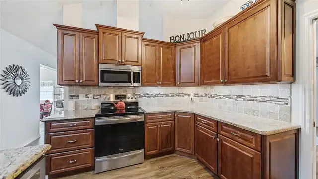 Listing Photo 16
