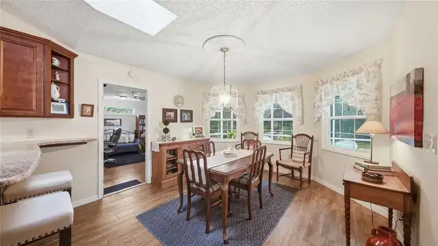 Listing Photo 18