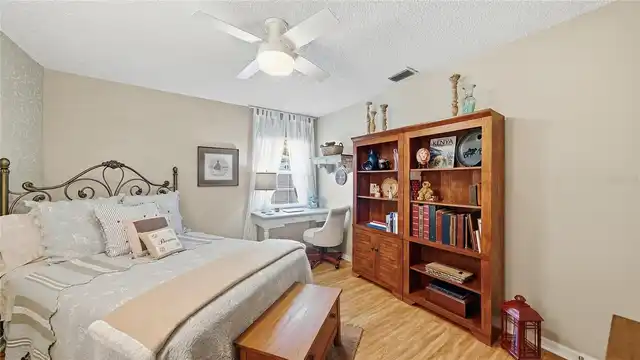 Listing Photo 34