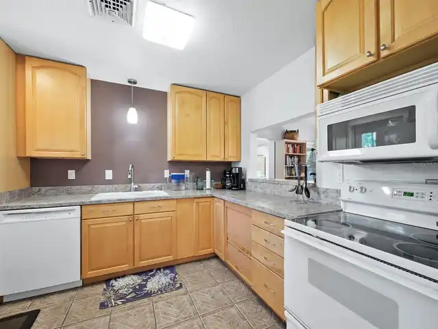 Listing Photo 44